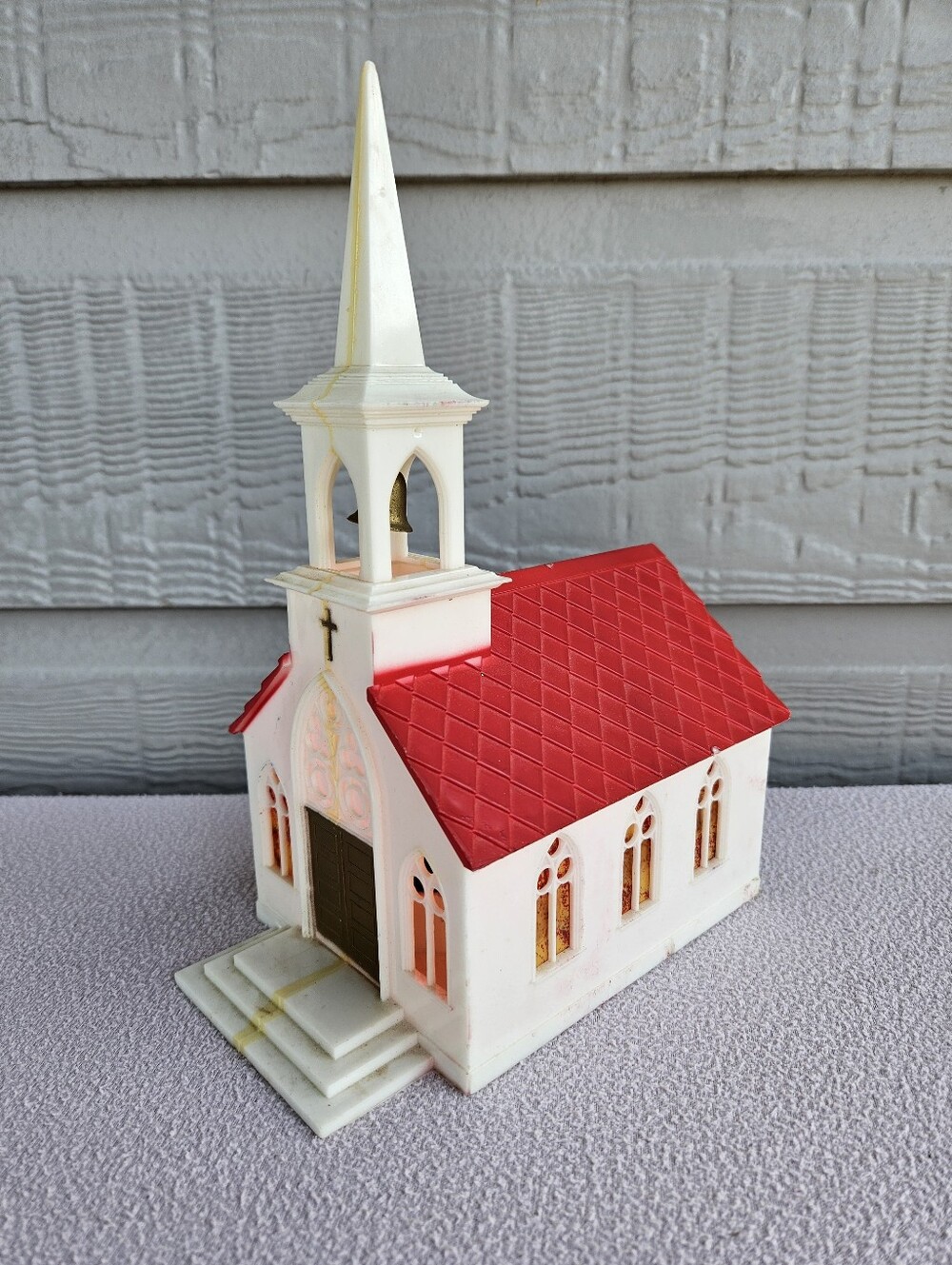 VTG Glolite Light Up Plastic Church White Red Roof Stained Glass Windows Holiday